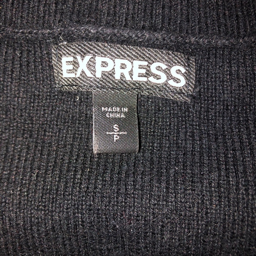 Express V-neck pullover - Picture 4 of 8